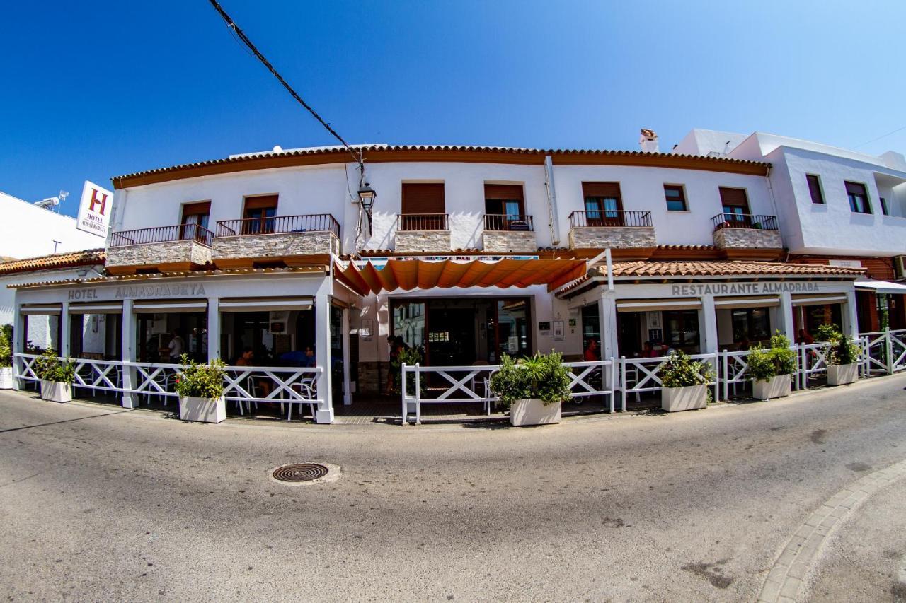 Hotel Almadraba ซาฮารา เด ลอส อาตูเนส ภายนอก รูปภาพ
